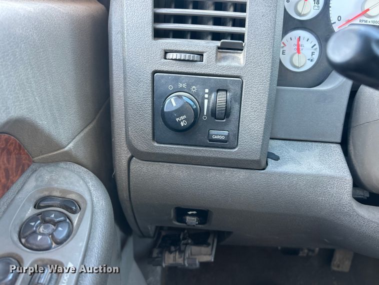 image for item FC5068 2006 Dodge Ram 3500 Ext. Cab utility bed pickup truck