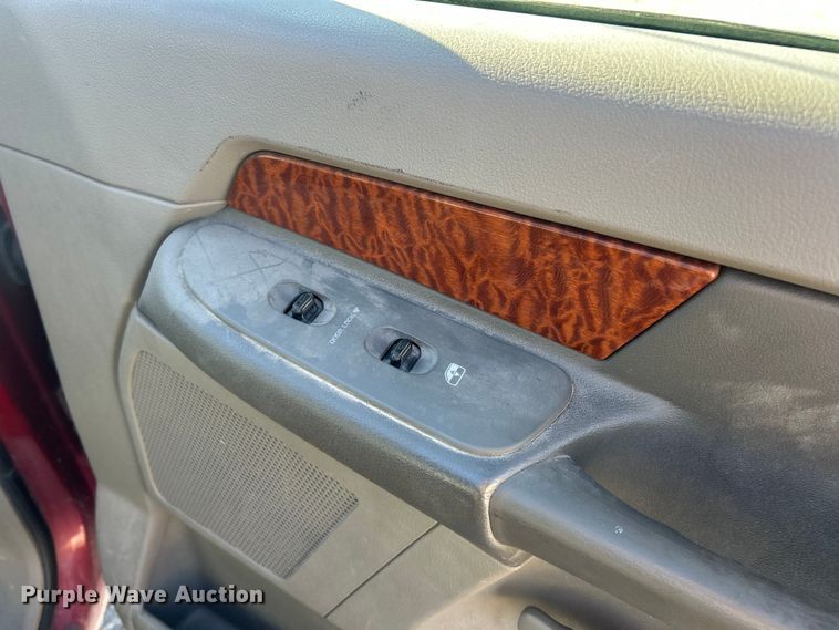 image for item FC5068 2006 Dodge Ram 3500 Ext. Cab utility bed pickup truck