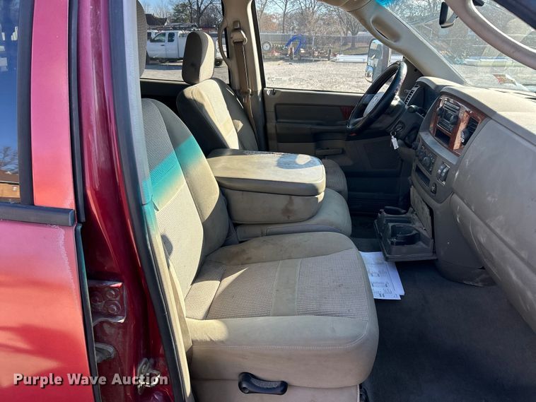 image for item FC5068 2006 Dodge Ram 3500 Ext. Cab utility bed pickup truck