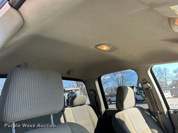 image for item FC5068 2006 Dodge Ram 3500 Ext. Cab utility bed pickup truck