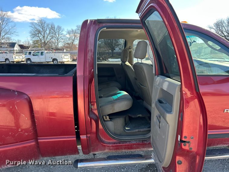 image for item FC5068 2006 Dodge Ram 3500 Ext. Cab utility bed pickup truck