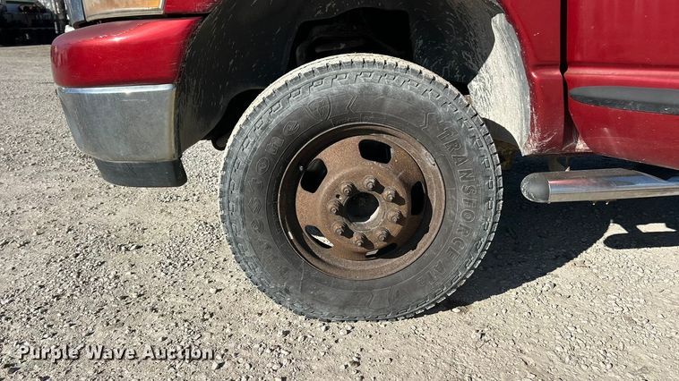 image for item FC5068 2006 Dodge Ram 3500 Ext. Cab utility bed pickup truck