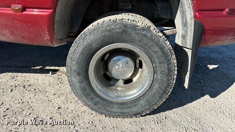 image for item FC5068 2006 Dodge Ram 3500 Ext. Cab utility bed pickup truck