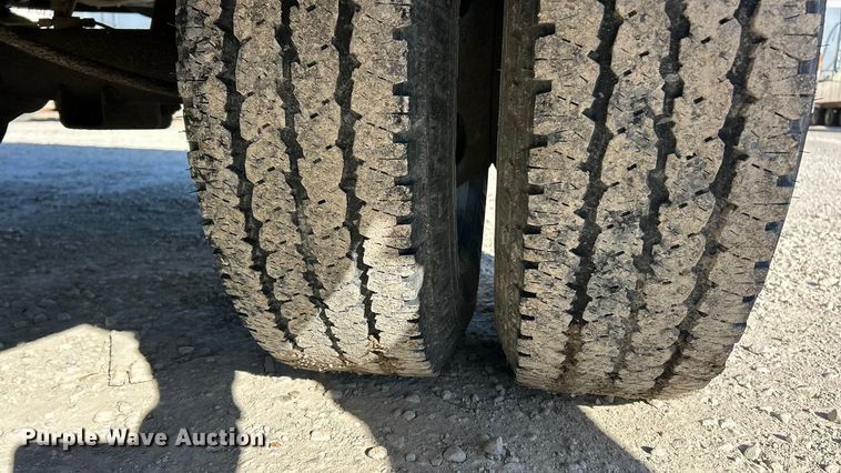 image for item FC5068 2006 Dodge Ram 3500 Ext. Cab utility bed pickup truck