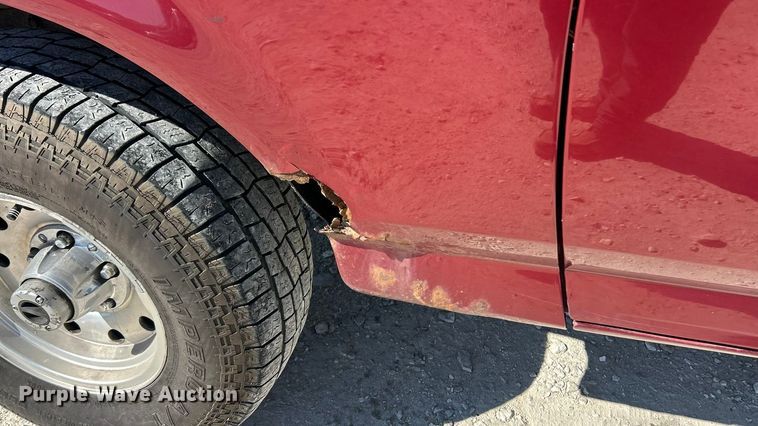 image for item FC5099 1996 Ford Bronco XLT SUV