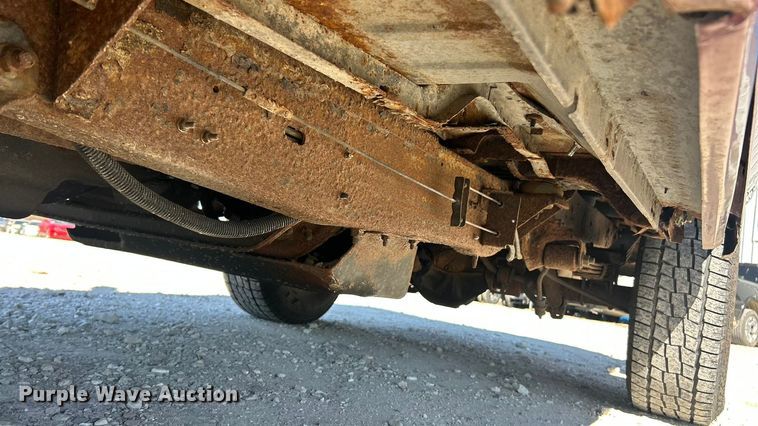 image for item FC5099 1996 Ford Bronco XLT SUV