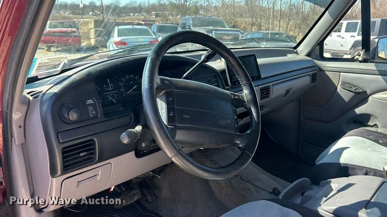 image for item FC5099 1996 Ford Bronco XLT SUV