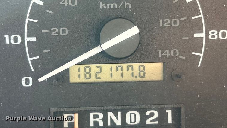 image for item FC5099 1996 Ford Bronco XLT SUV