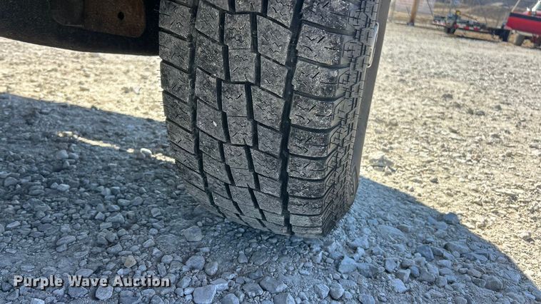 image for item FC5099 1996 Ford Bronco XLT SUV