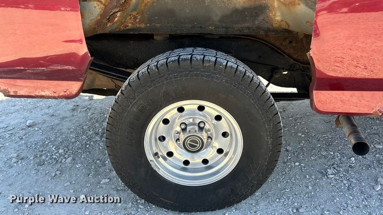 image for item FC5099 1996 Ford Bronco XLT SUV