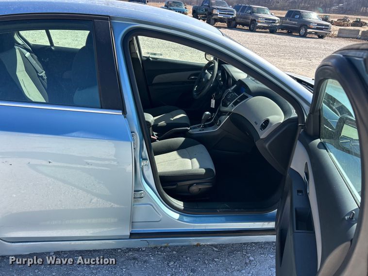 image for item FC5100 2011 Chevrolet Cruze 