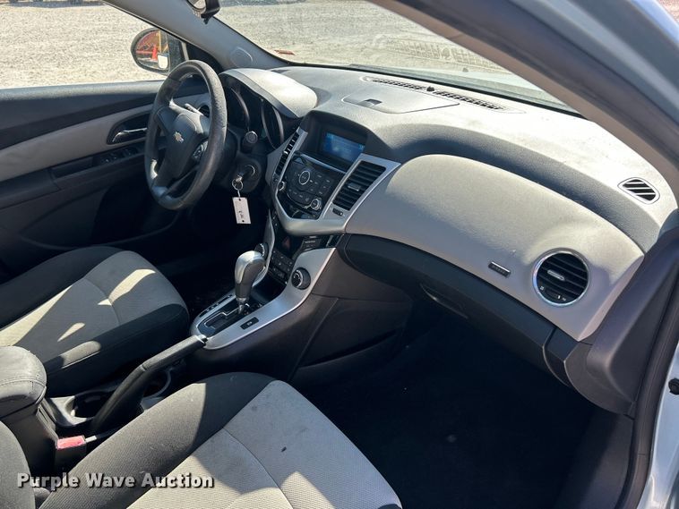 image for item FC5100 2011 Chevrolet Cruze 
