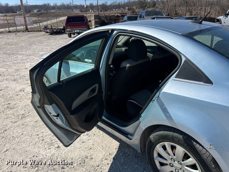 image for item FC5100 2011 Chevrolet Cruze 