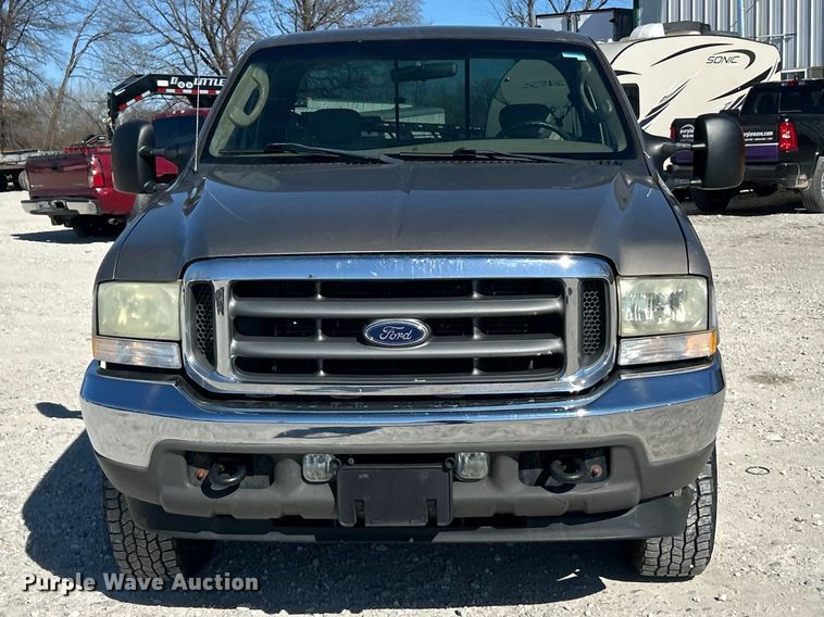 image for item FC5101 2004 Ford F250 Super Duty Ext. Cab pickup truck