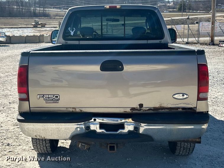 image for item FC5101 2004 Ford F250 Super Duty Ext. Cab pickup truck