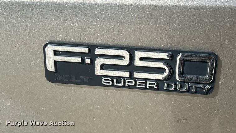 image for item FC5101 2004 Ford F250 Super Duty Ext. Cab pickup truck