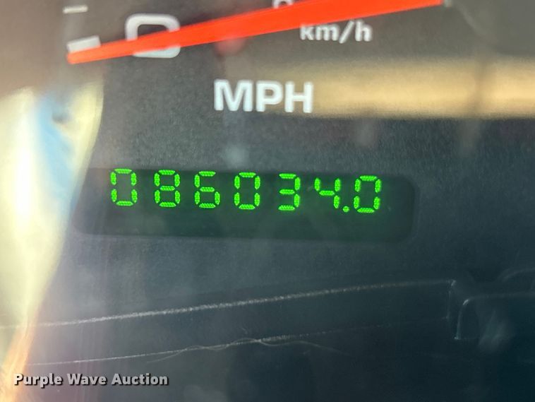 image for item FC5101 2004 Ford F250 Super Duty Ext. Cab pickup truck