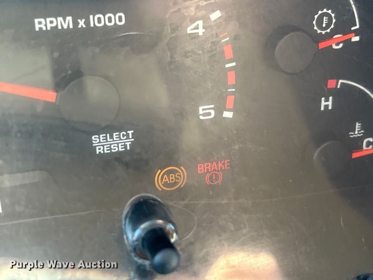 image for item FC5101 2004 Ford F250 Super Duty Ext. Cab pickup truck