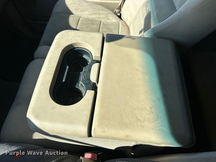 image for item FC5101 2004 Ford F250 Super Duty Ext. Cab pickup truck