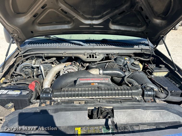 image for item FC5101 2004 Ford F250 Super Duty Ext. Cab pickup truck