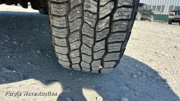 image for item FC5101 2004 Ford F250 Super Duty Ext. Cab pickup truck