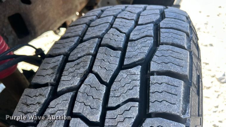 image for item FC5101 2004 Ford F250 Super Duty Ext. Cab pickup truck