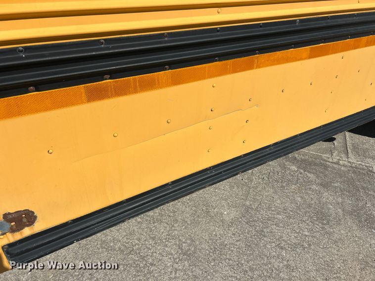 image for item FC5102 1998 Chevrolet B7 school bus