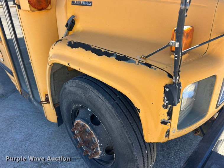 image for item FC5102 1998 Chevrolet B7 school bus
