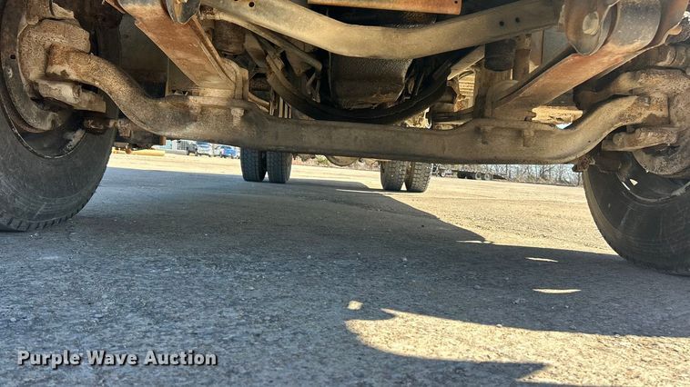 image for item FC5102 1998 Chevrolet B7 school bus