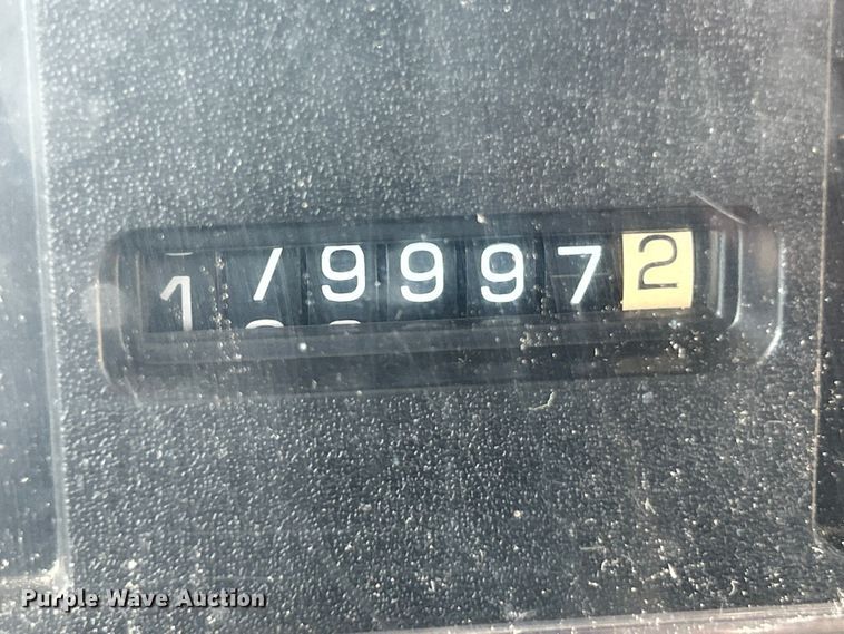 image for item FC5102 1998 Chevrolet B7 school bus