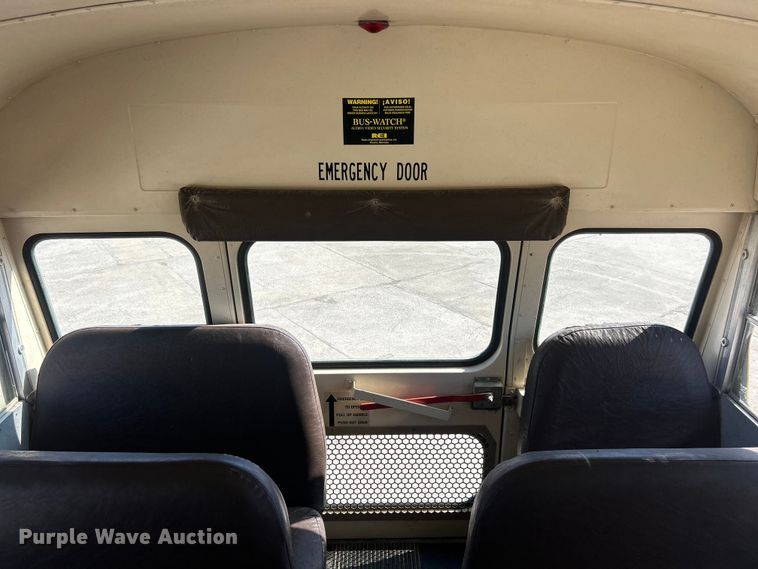 image for item FC5102 1998 Chevrolet B7 school bus