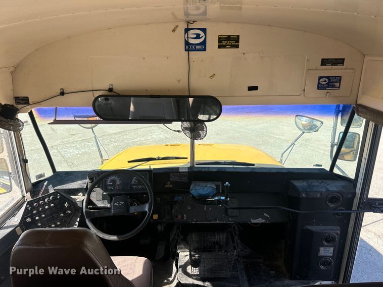 image for item FC5102 1998 Chevrolet B7 school bus