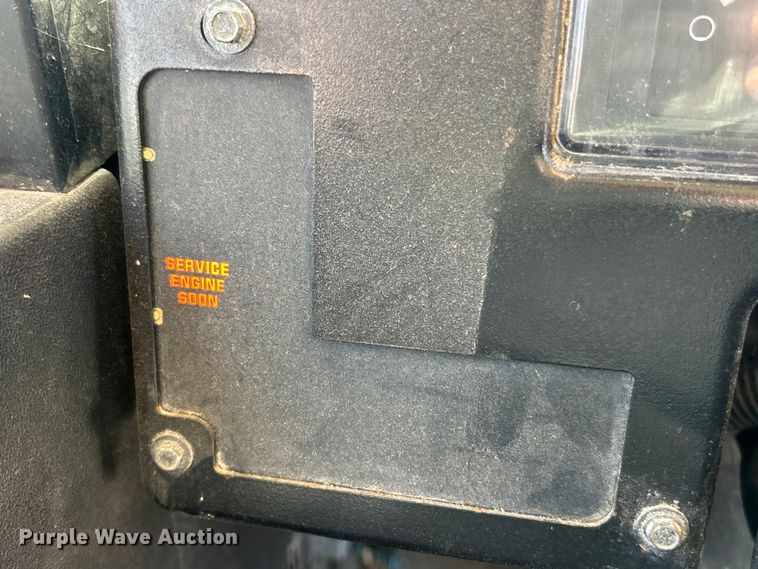 image for item FC5102 1998 Chevrolet B7 school bus