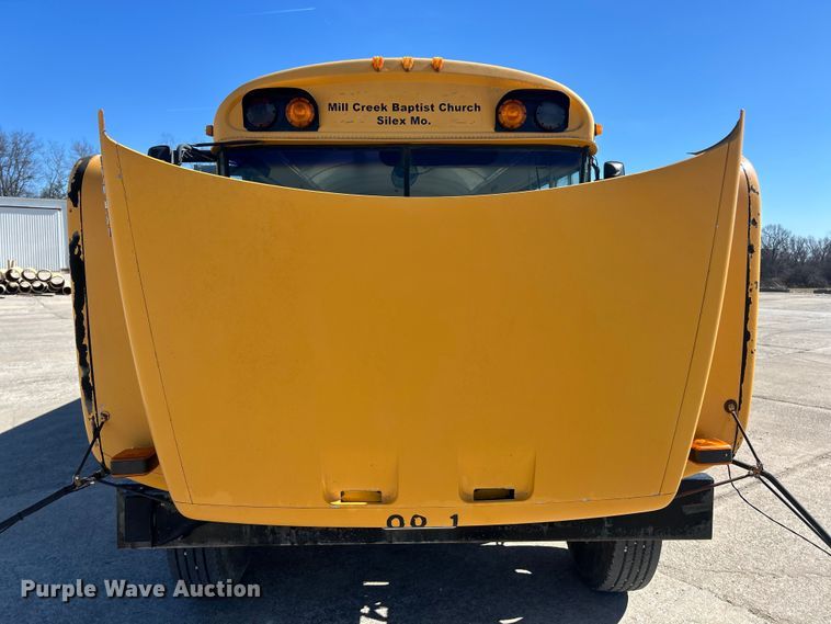 image for item FC5102 1998 Chevrolet B7 school bus