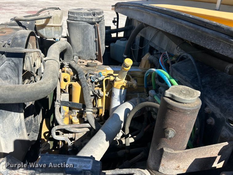 image for item FC5102 1998 Chevrolet B7 school bus