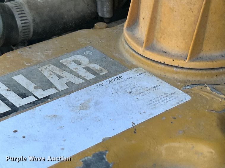 image for item FC5102 1998 Chevrolet B7 school bus