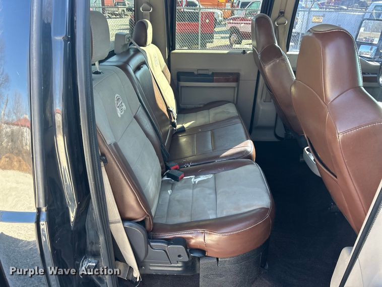 image for item FC5105 2009 Ford F250 Super Duty Crew Cab pickup truck