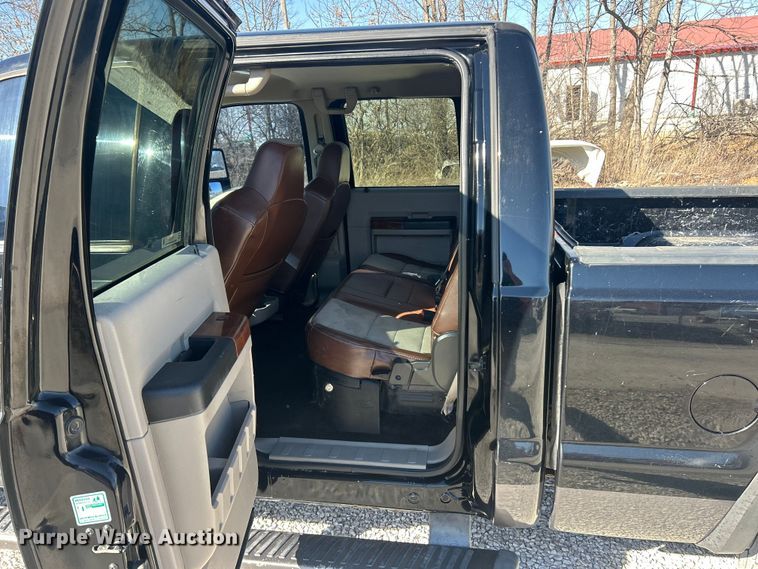 image for item FC5105 2009 Ford F250 Super Duty Crew Cab pickup truck