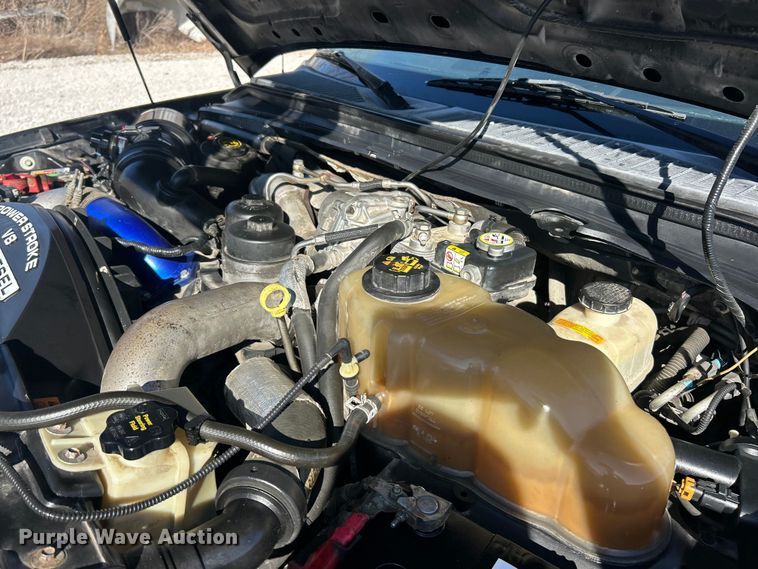 image for item FC5105 2009 Ford F250 Super Duty Crew Cab pickup truck