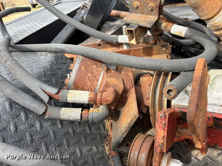 image for item FG0101 1976 Ford F600 tow truck