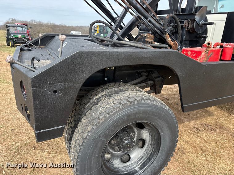 image for item FG0101 1976 Ford F600 tow truck