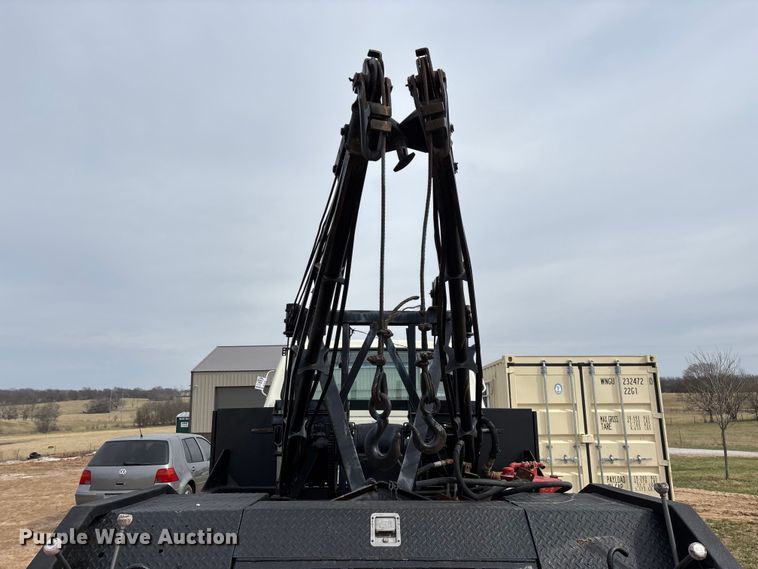 image for item FG0101 1976 Ford F600 tow truck