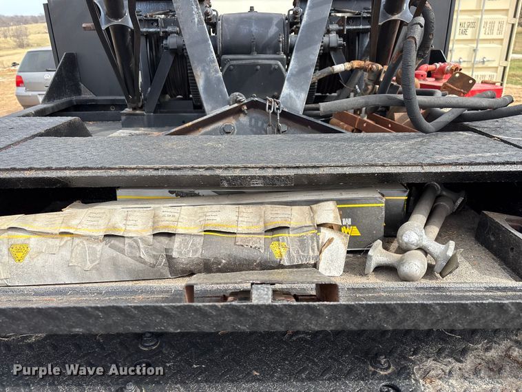 image for item FG0101 1976 Ford F600 tow truck