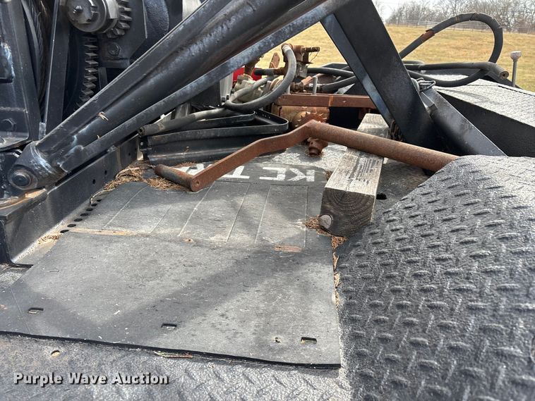 image for item FG0101 1976 Ford F600 tow truck