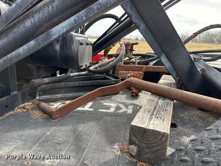 image for item FG0101 1976 Ford F600 tow truck