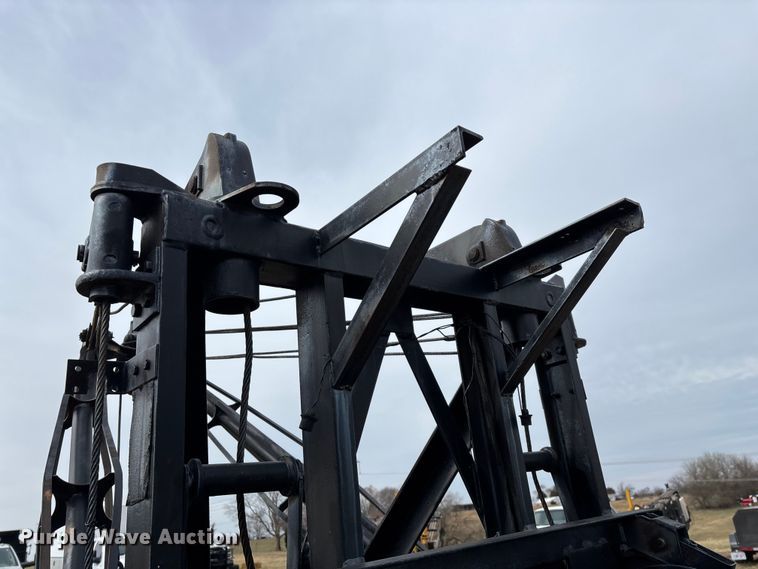 image for item FG0101 1976 Ford F600 tow truck