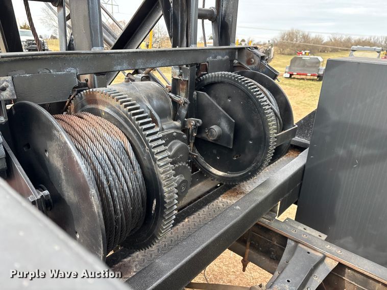 image for item FG0101 1976 Ford F600 tow truck