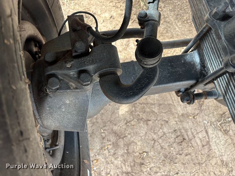 image for item FG0101 1976 Ford F600 tow truck