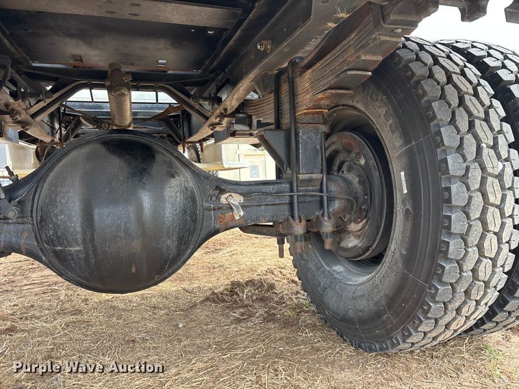 image for item FG0101 1976 Ford F600 tow truck