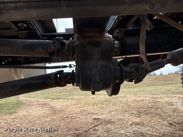 image for item FG0101 1976 Ford F600 tow truck